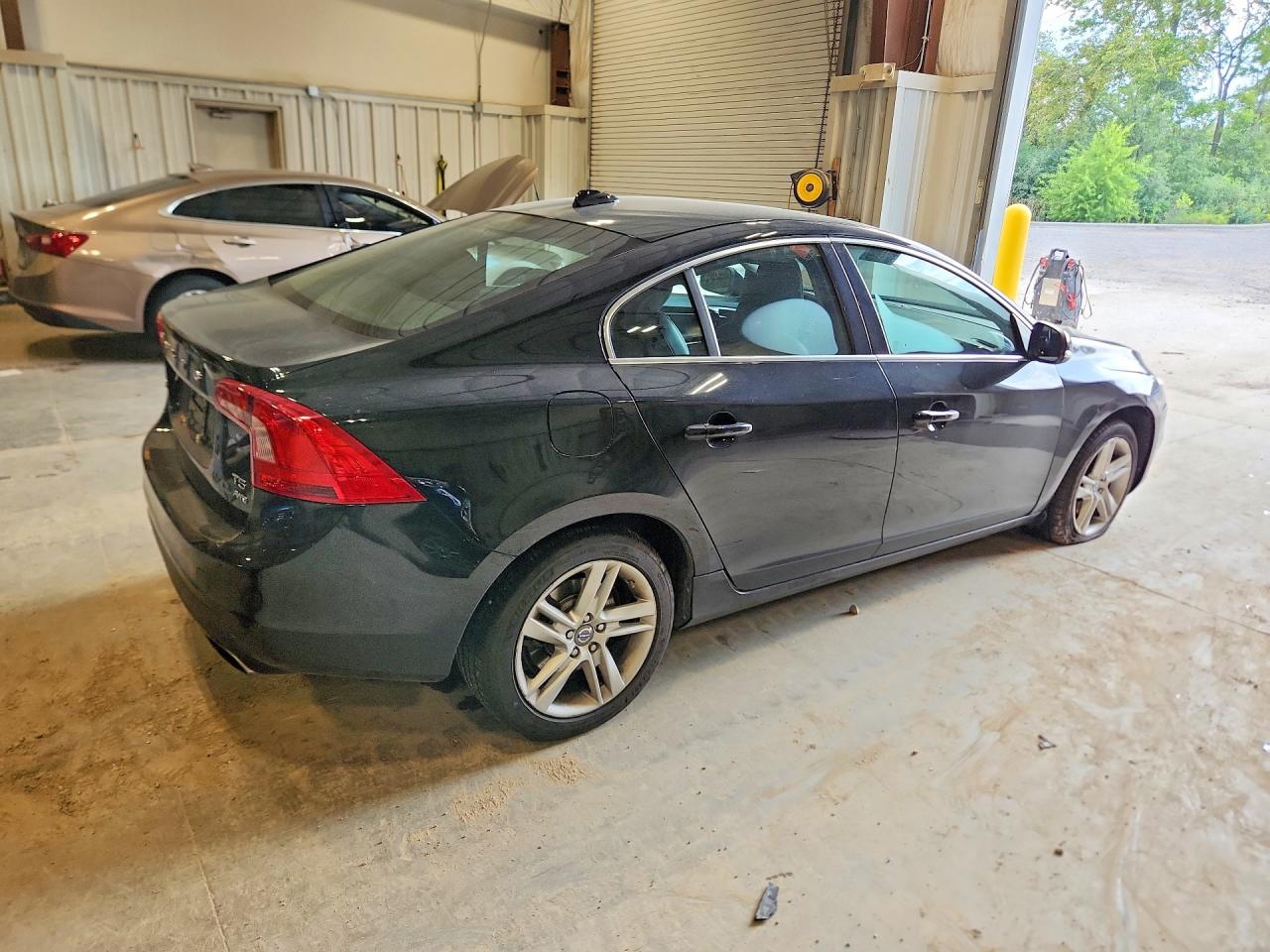 2015 VOLVO S60 PREMIER+ — снимка 3