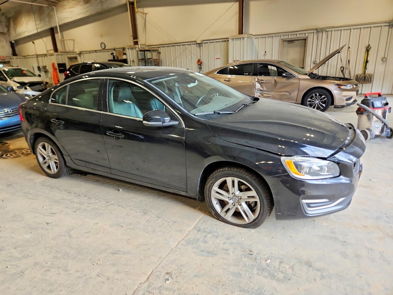 2015 VOLVO S60 PREMIER+ — снимка 4