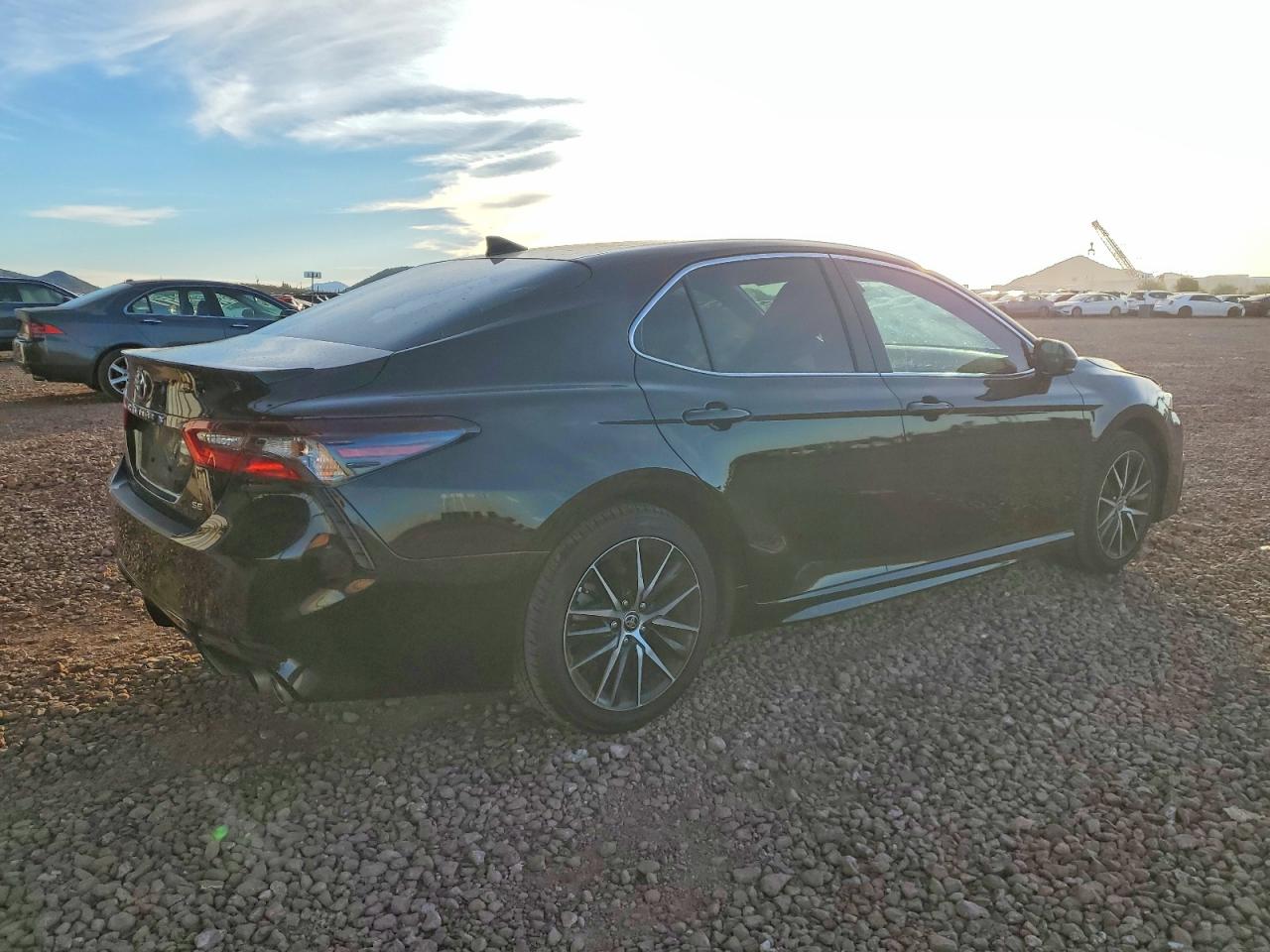 2021 TOYOTA CAMRY SE — снимка 3