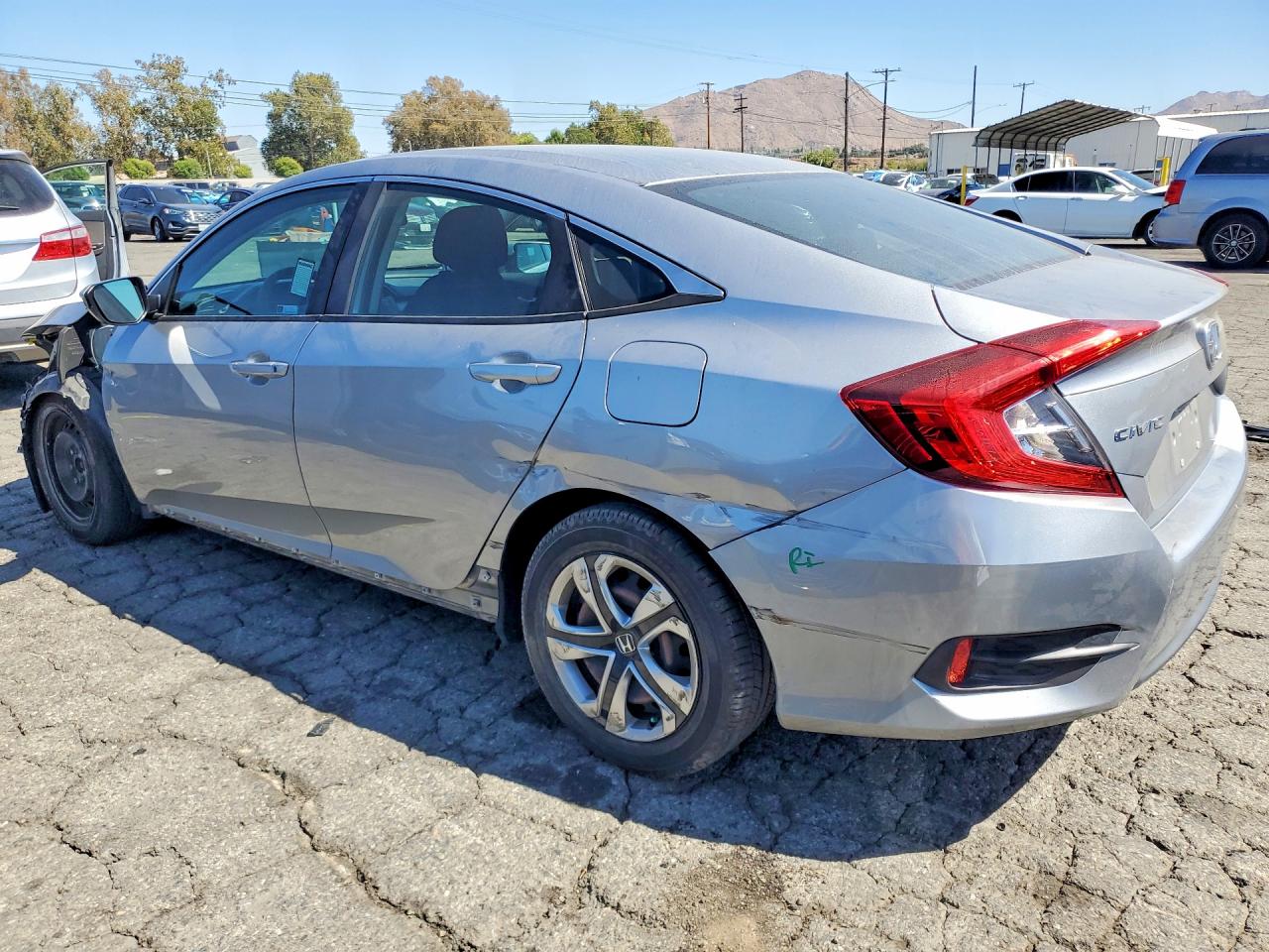 2018 HONDA CIVIC LX — снимка 2