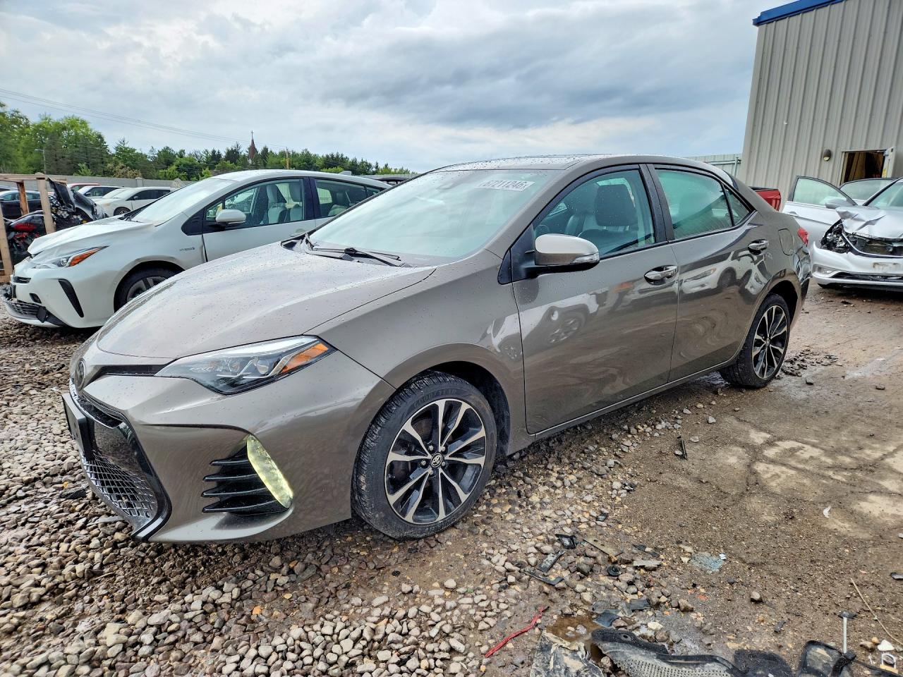 2017 TOYOTA COROLLA SE