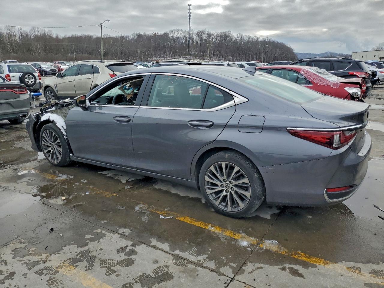 2021 LEXUS ES 250 — снимка 2