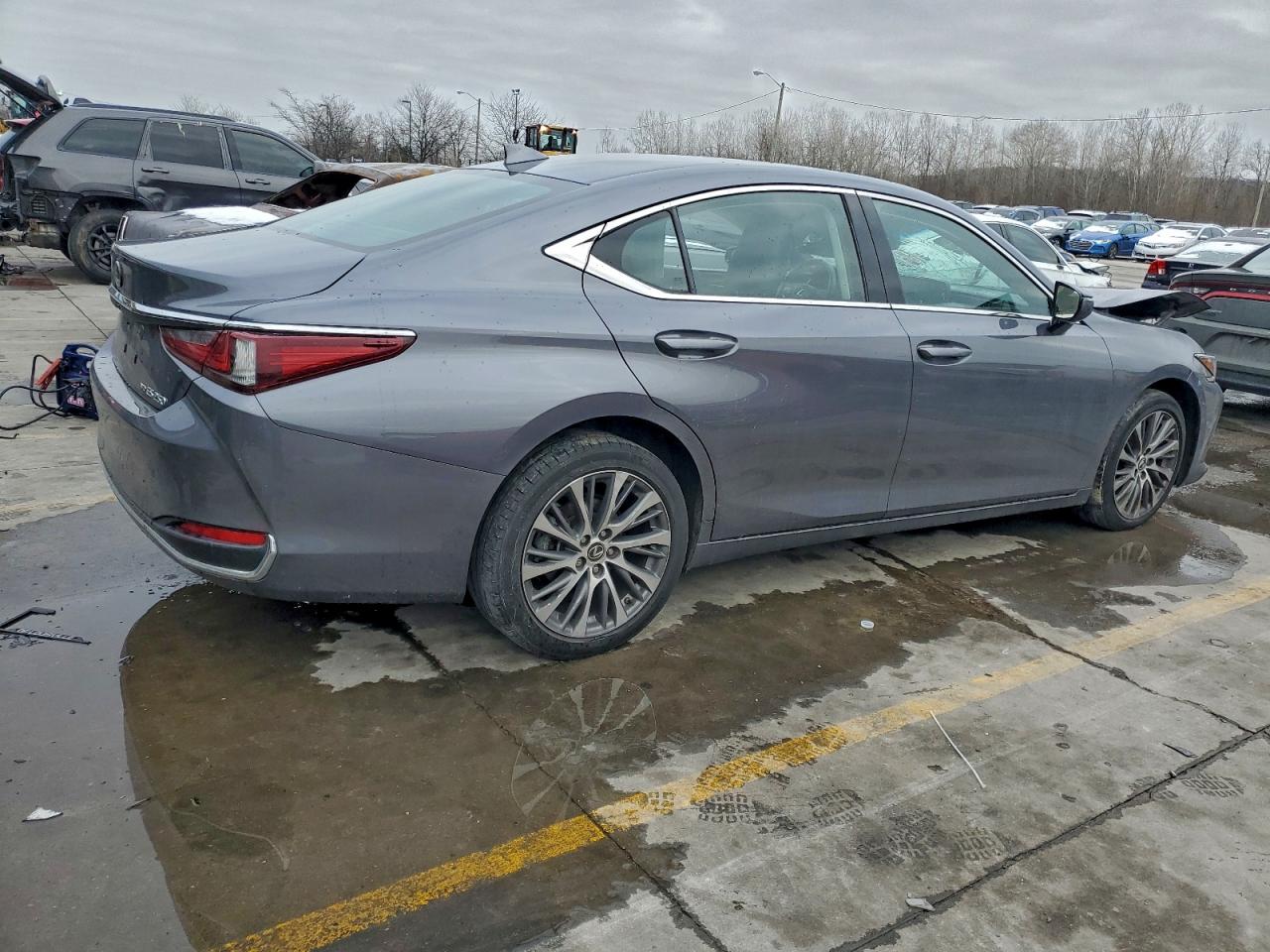 2021 LEXUS ES 250 — снимка 3