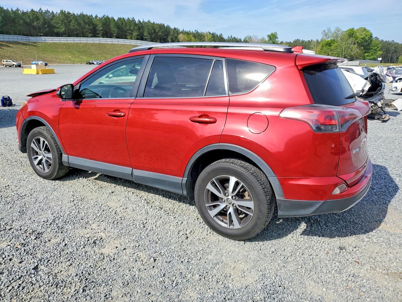 2016 TOYOTA RAV4 XLE — снимка 2