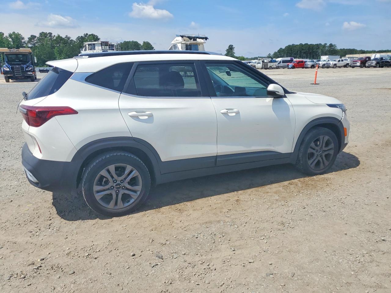 2023 KIA SELTOS S — снимка 3