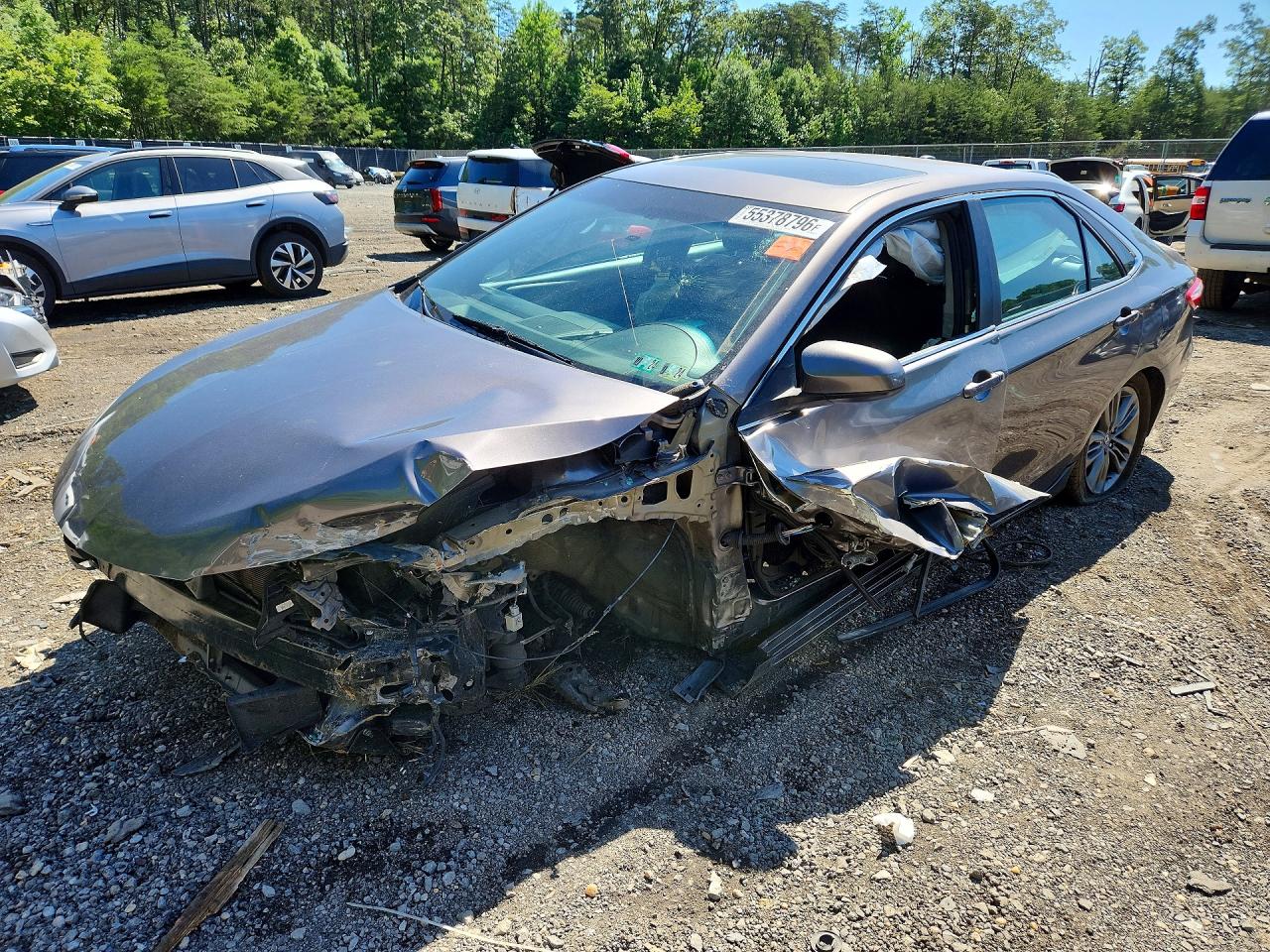 2017 TOYOTA CAMRY SE