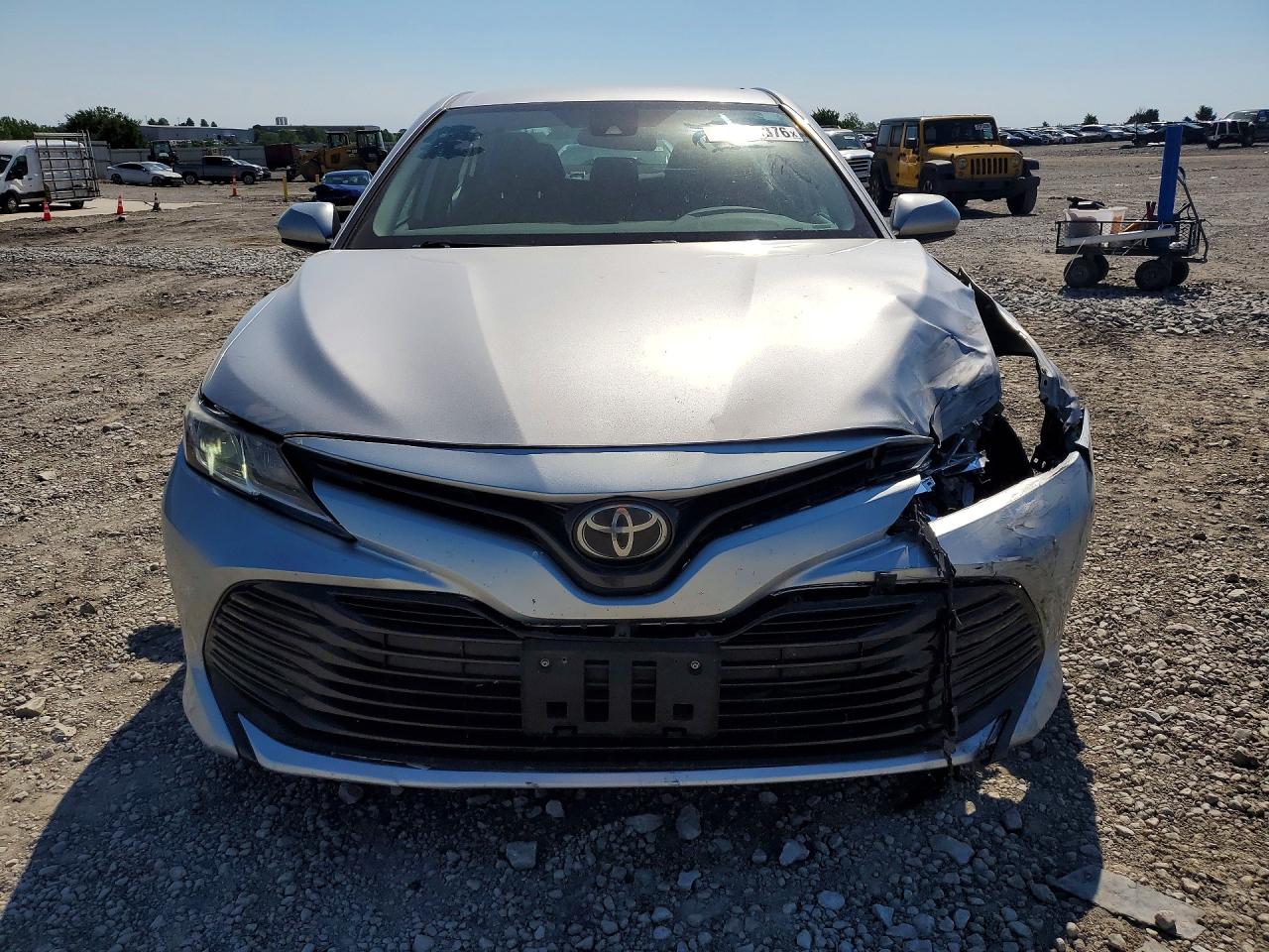 2019 TOYOTA CAMRY LE — снимка 5