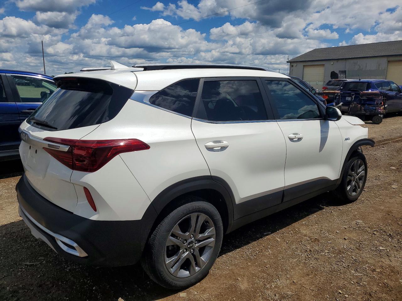2023 KIA SELTOS S — снимка 3