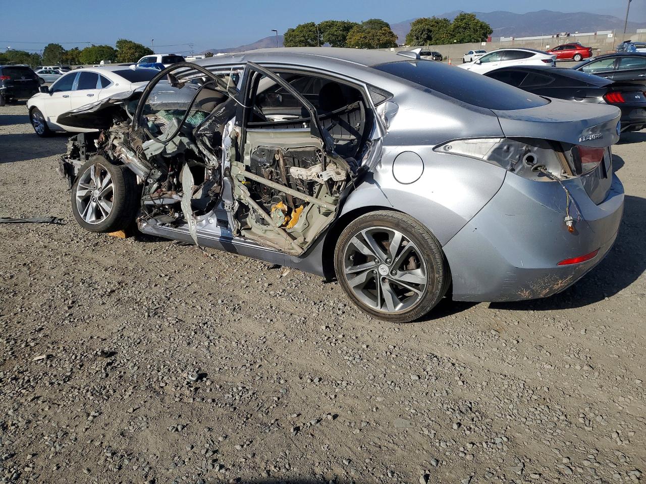 2016 HYUNDAI ELANTRA SE — снимка 2