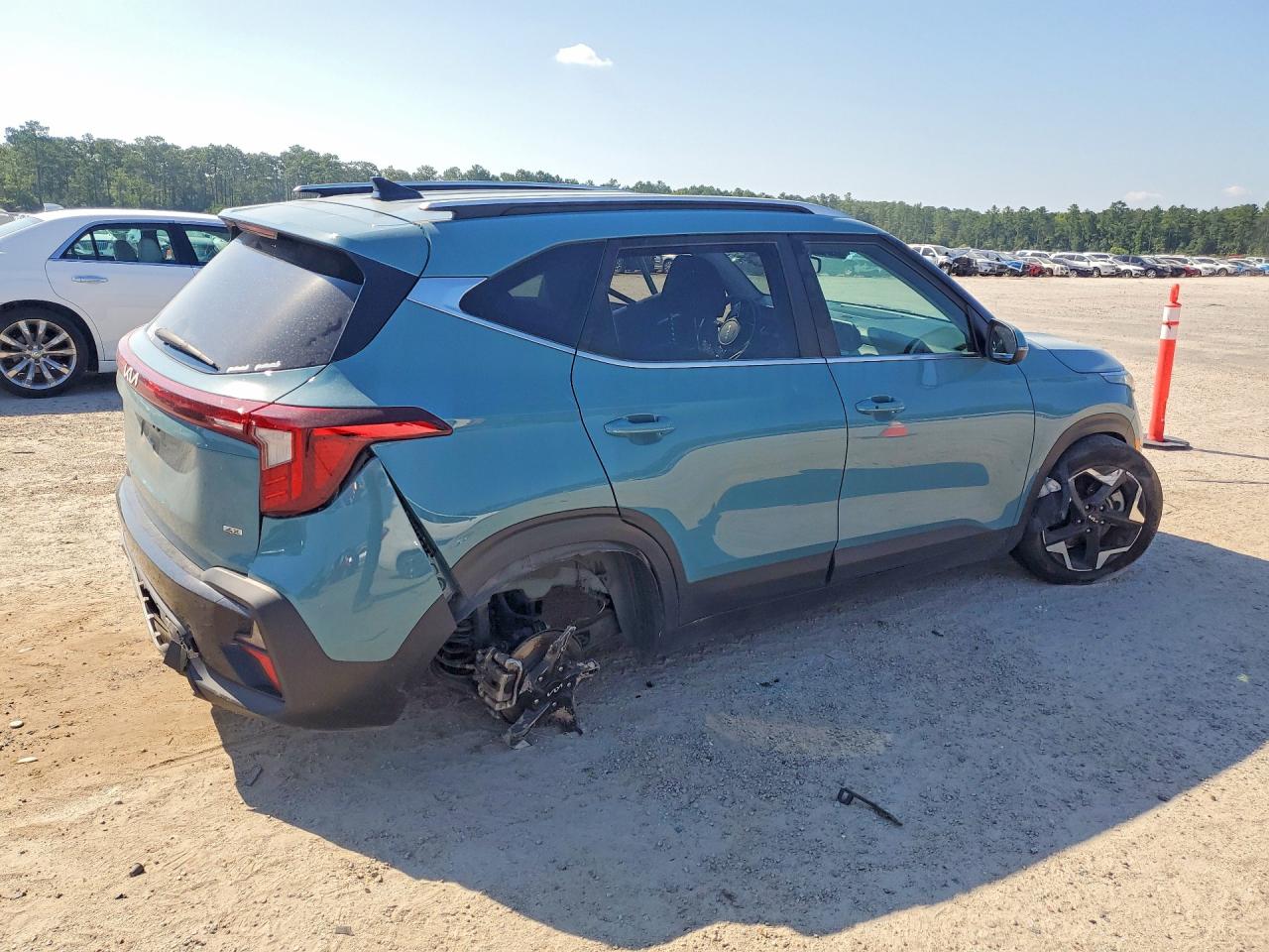2025 KIA SELTOS EX — снимка 3