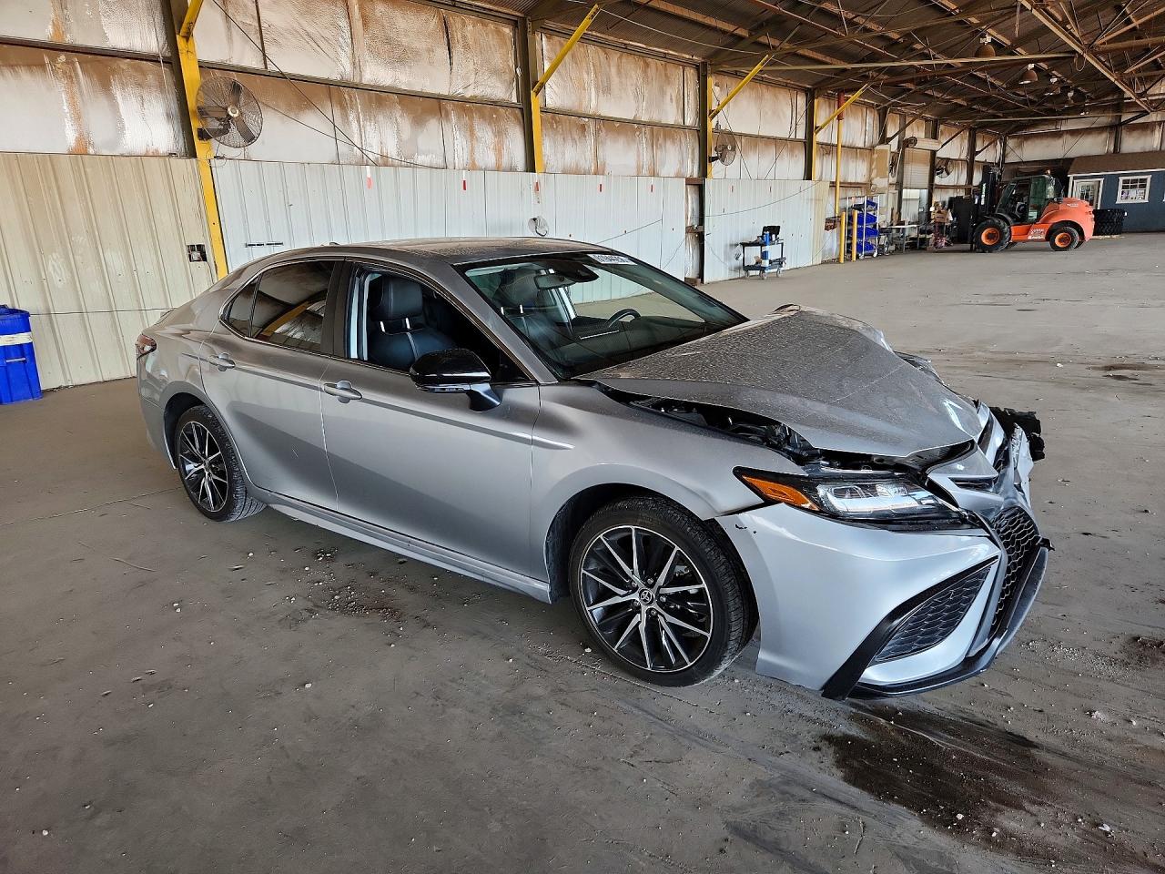 2023 TOYOTA CAMRY SE — снимка 4