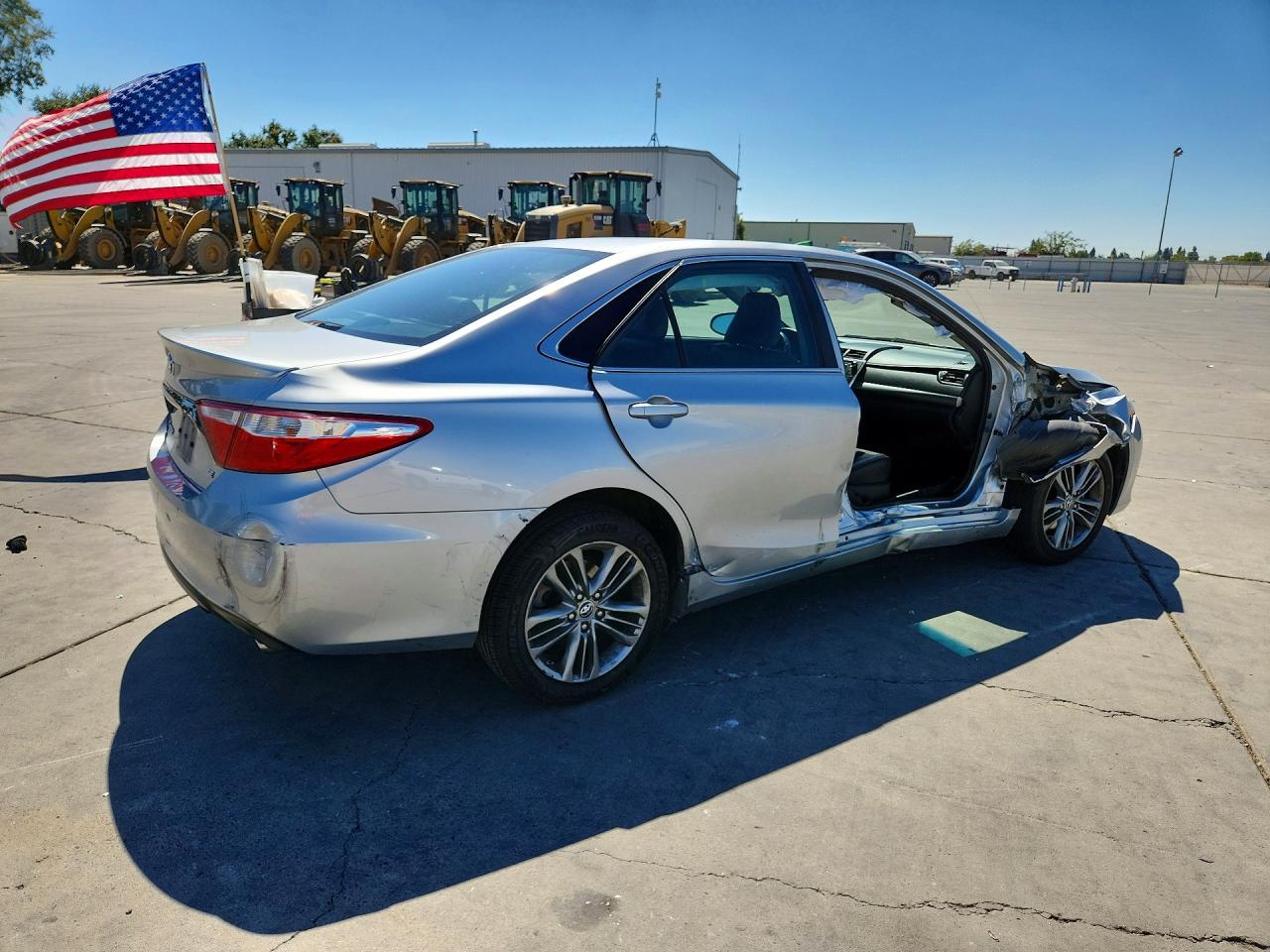 2016 TOYOTA CAMRY SE — снимка 3
