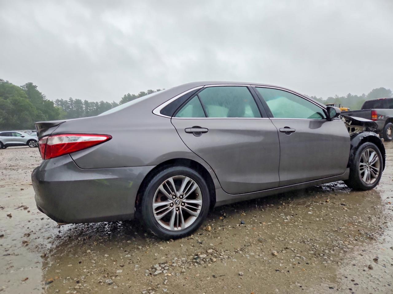 2015 TOYOTA CAMRY SE — снимка 3