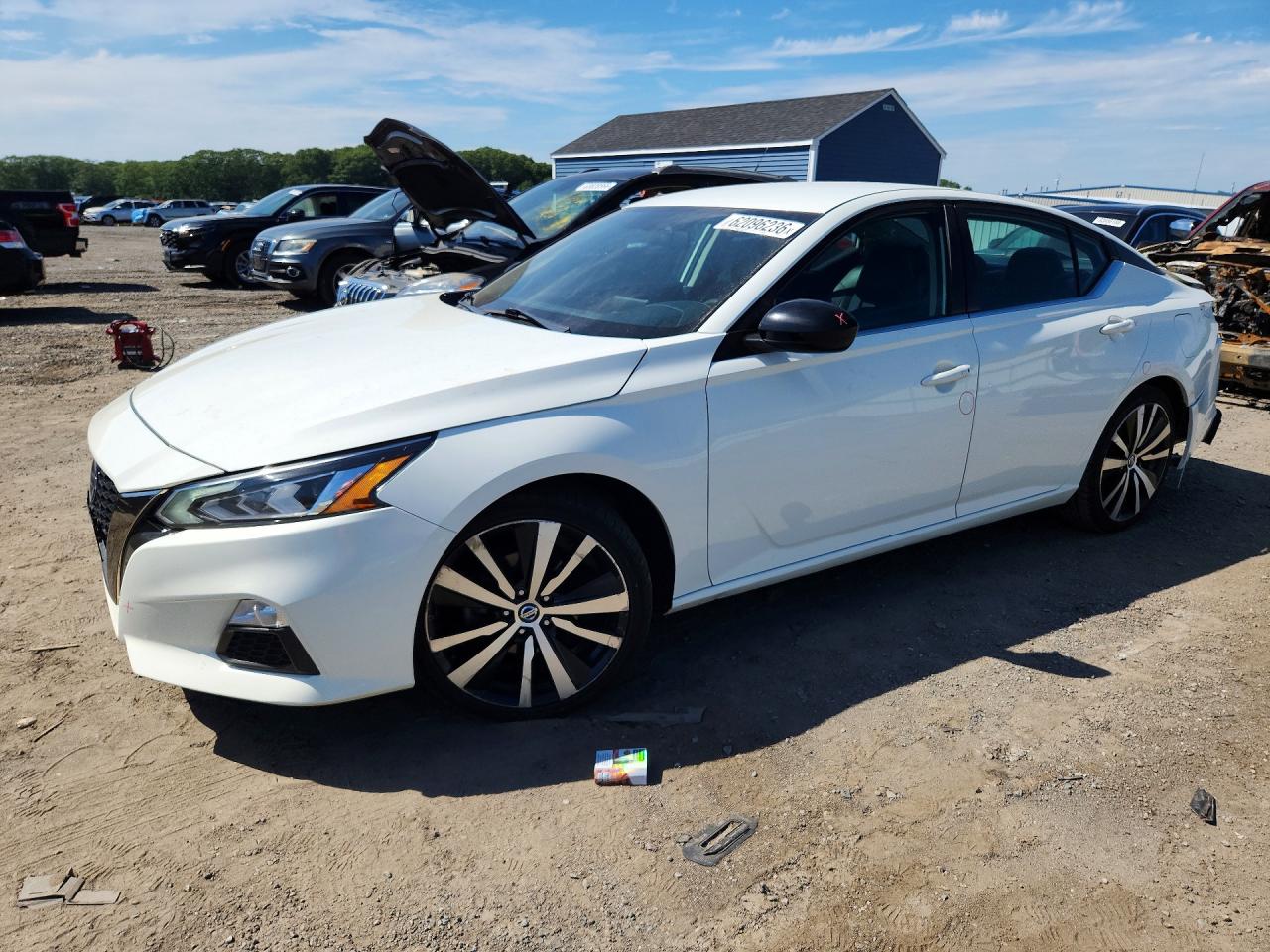 2019 NISSAN ALTIMA SR