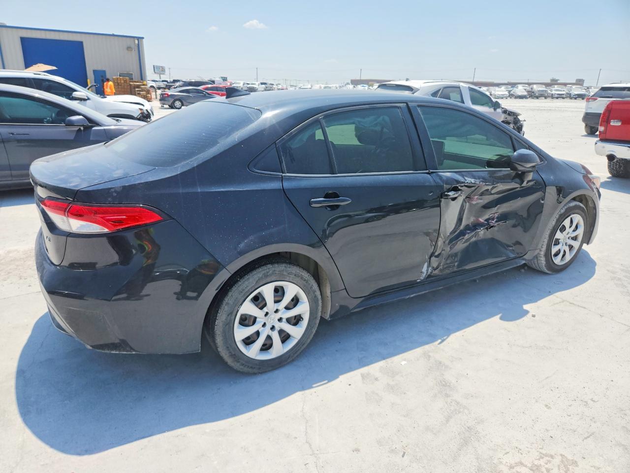 2021 TOYOTA COROLLA LE — снимка 3