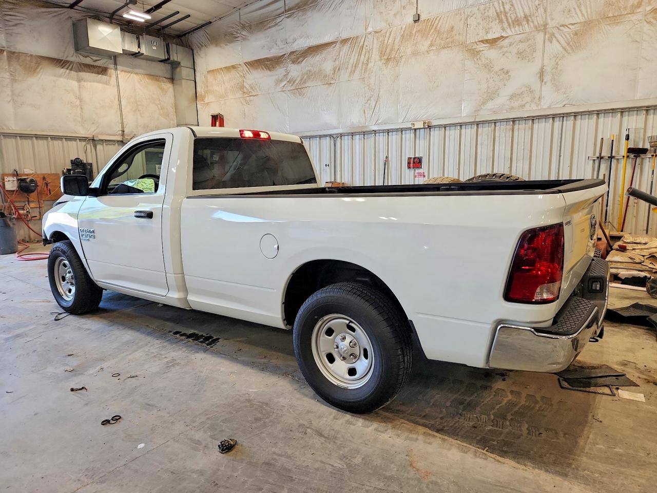 2022 RAM 1500 CLASSIC TRADESMAN — снимка 2