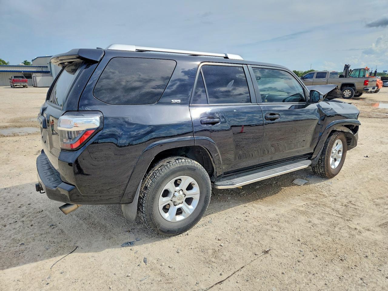 2017 TOYOTA 4RUNNER SR5 — снимка 3