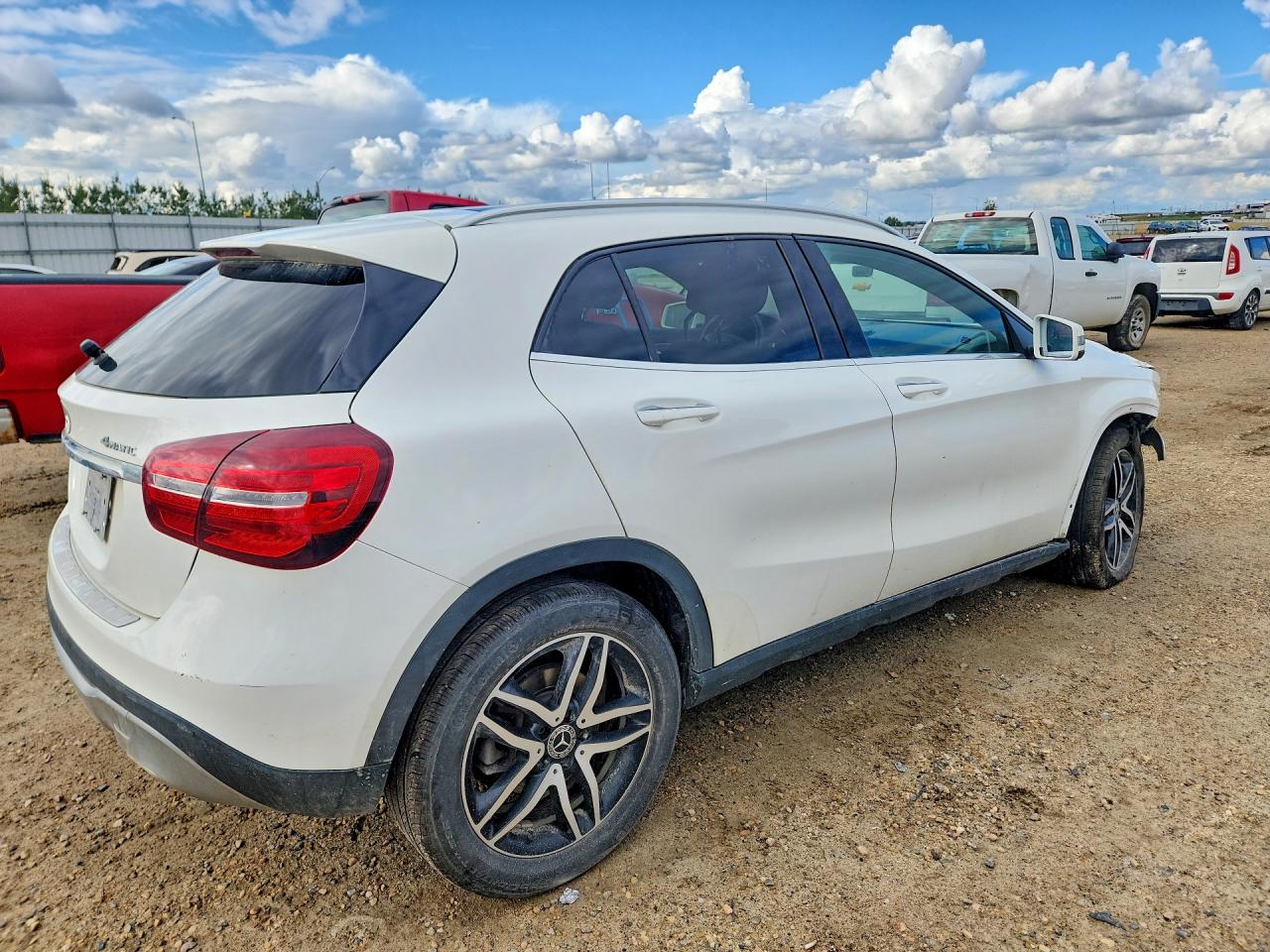 2020 MERCEDES-BENZ GLA 250 4MATIC — снимка 3