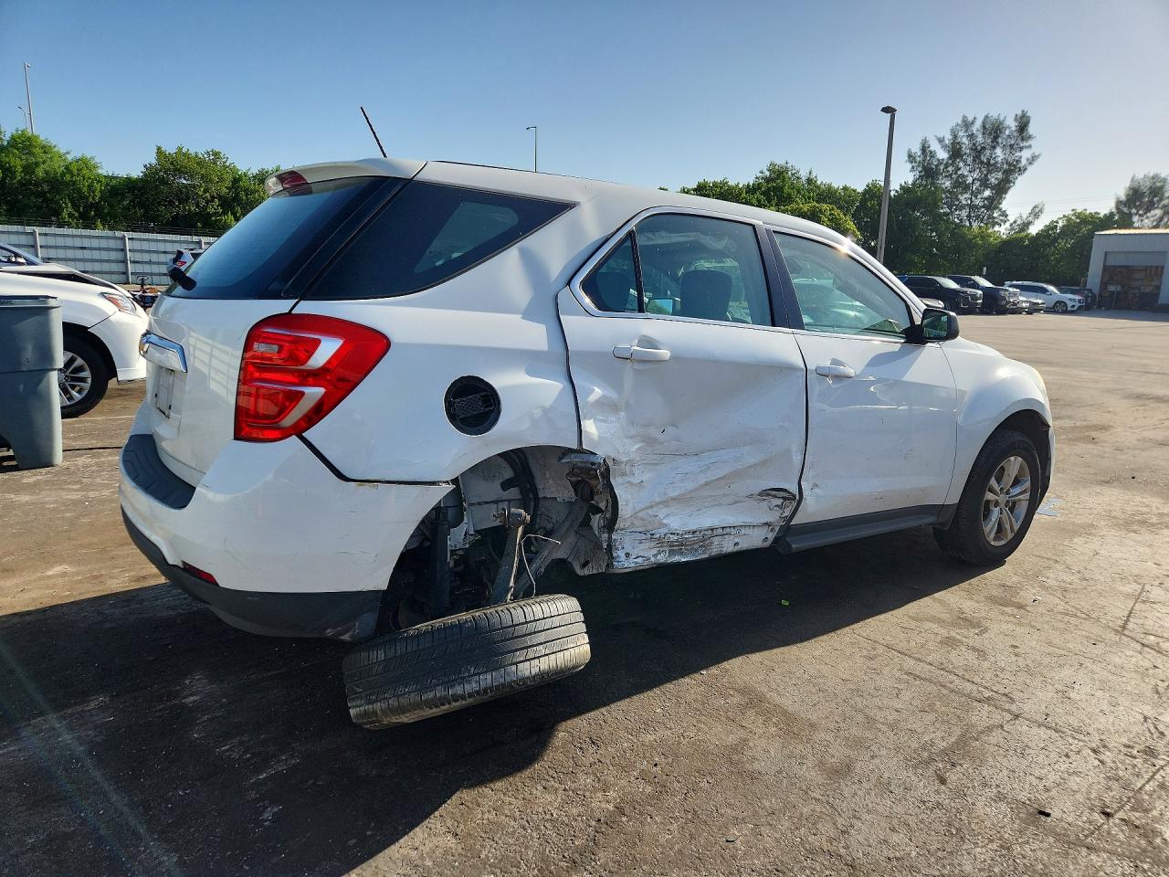 2017 CHEVROLET EQUINOX LS — снимка 3