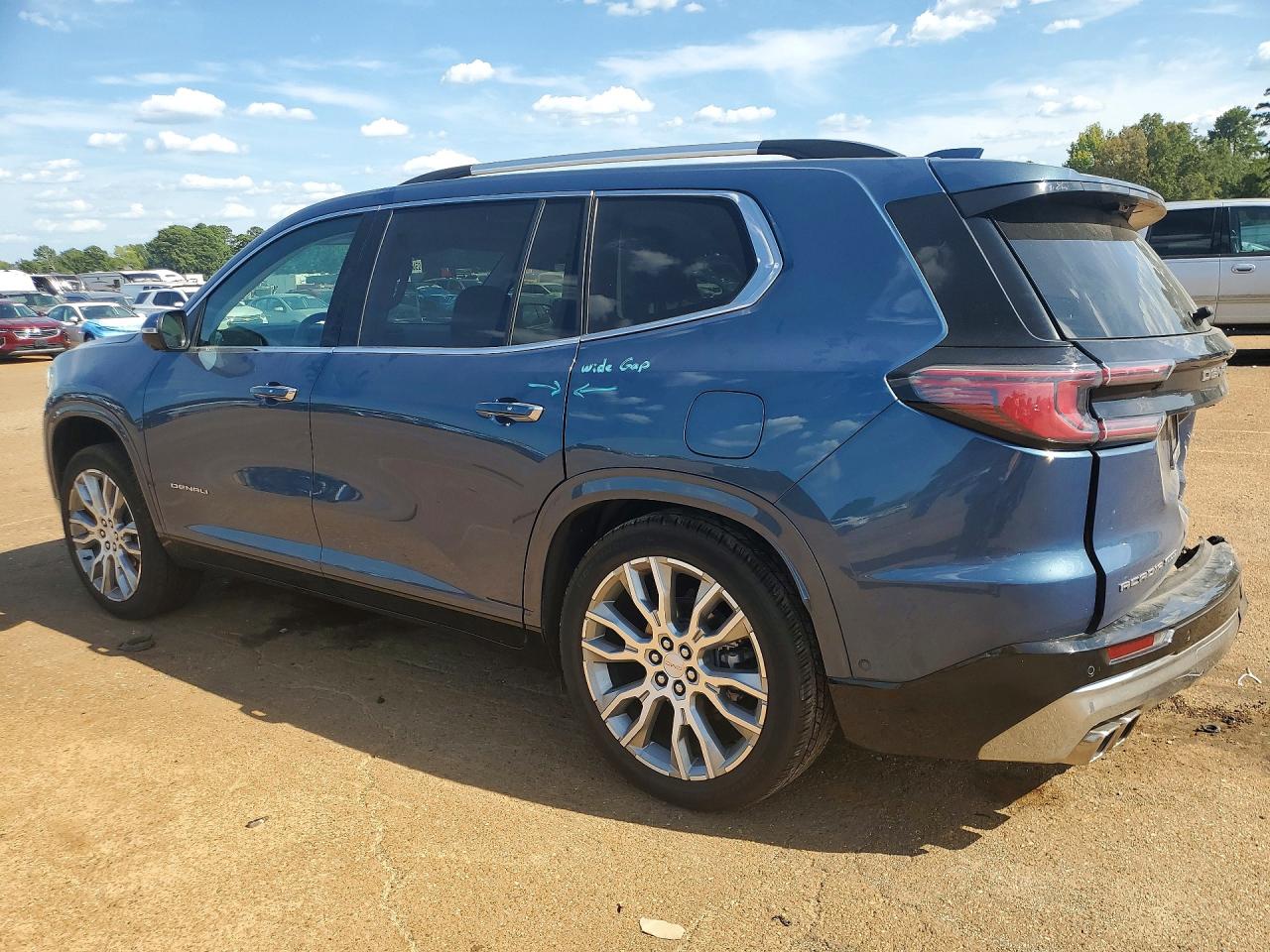 2025 GMC ACADIA DENALI — снимка 2