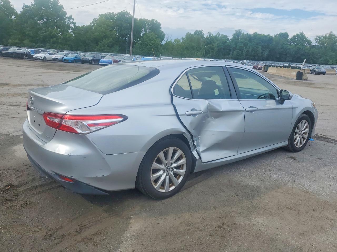 2018 TOYOTA CAMRY LE — снимка 3