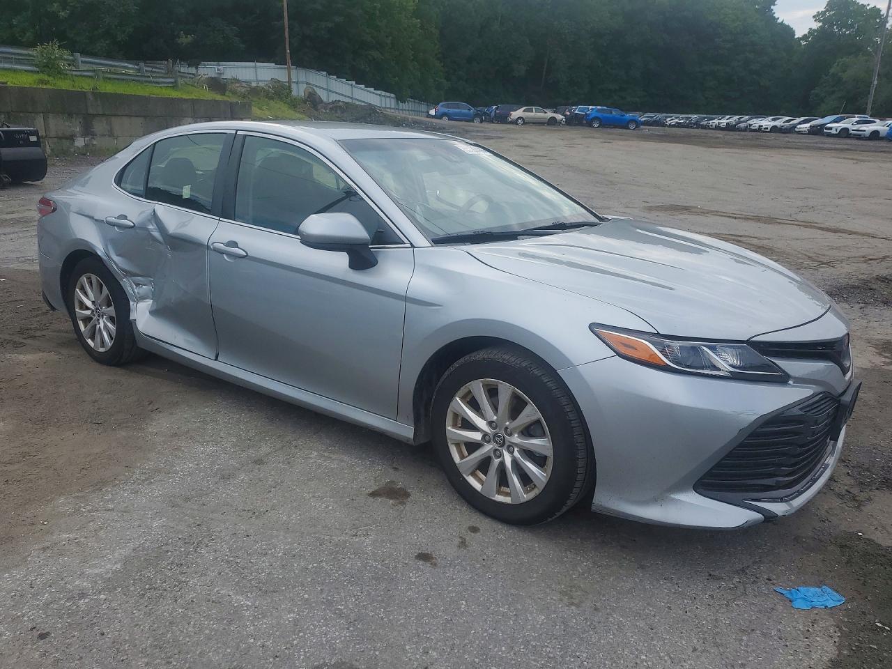 2018 TOYOTA CAMRY LE — снимка 4