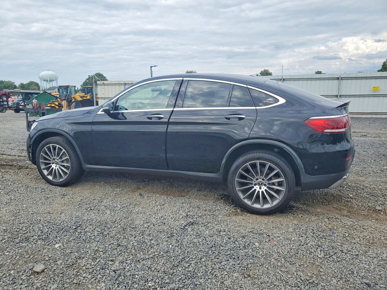 2020 MERCEDES-BENZ GLC COUPE 300 4MATIC — снимка 2