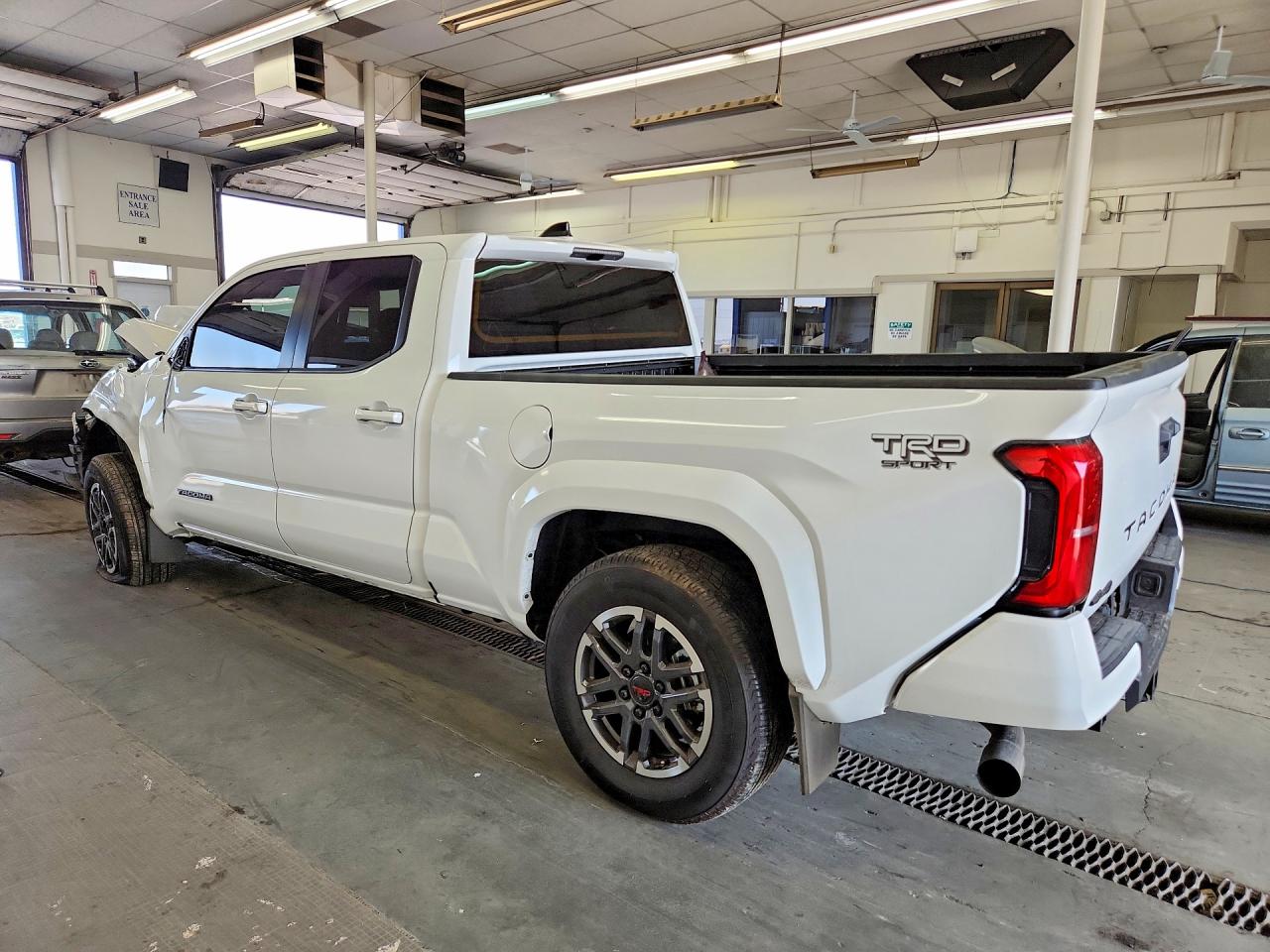 2024 TOYOTA TACOMA TRD SPORT — снимка 2