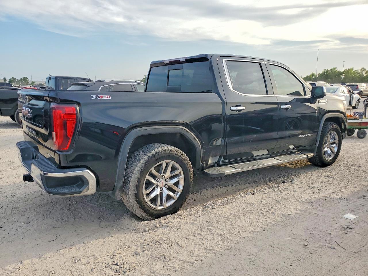 2022 GMC SIERRA LIMITED K1500 SLT — снимка 3