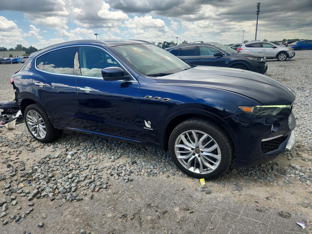2020 MASERATI LEVANTE S LUXURY — снимка 4