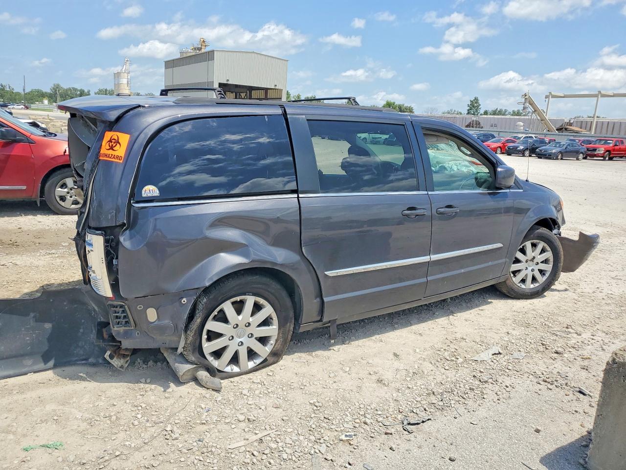 2015 CHRYSLER TOWN & COUNTRY TOURING — снимка 3