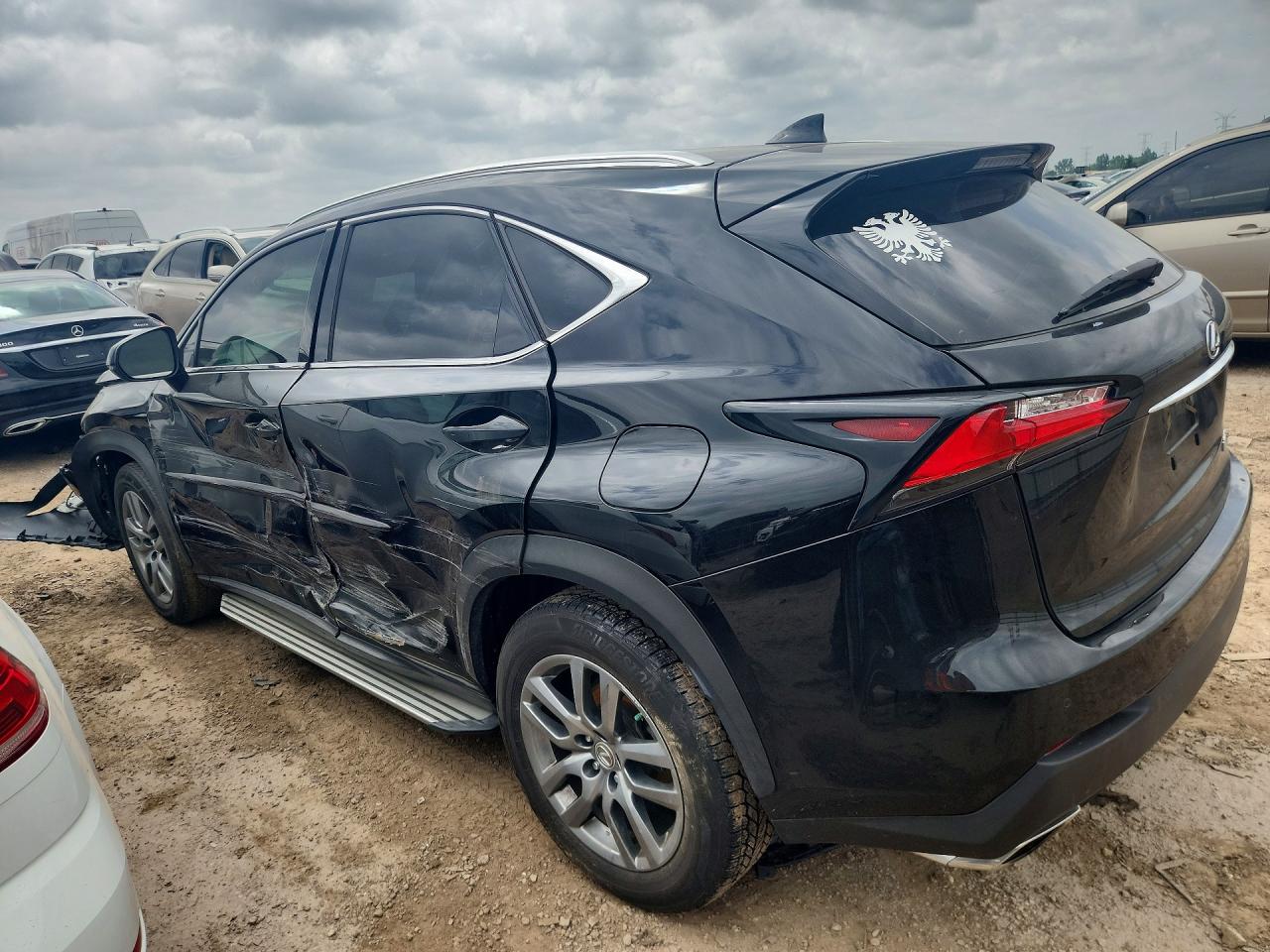 2015 LEXUS NX 200T — снимка 2