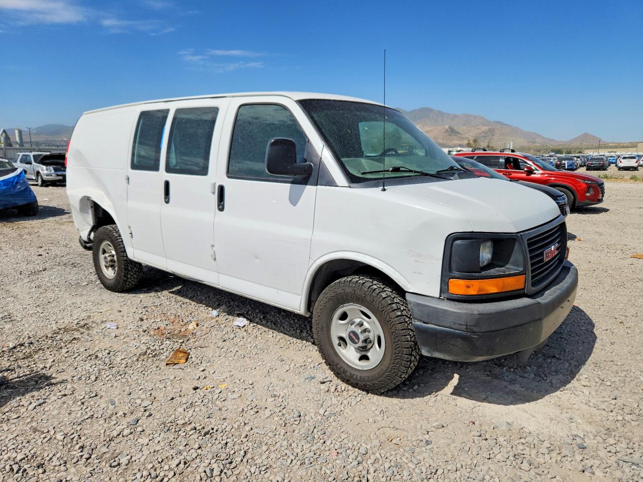 2015 GMC SAVANA G2500 — снимка 4