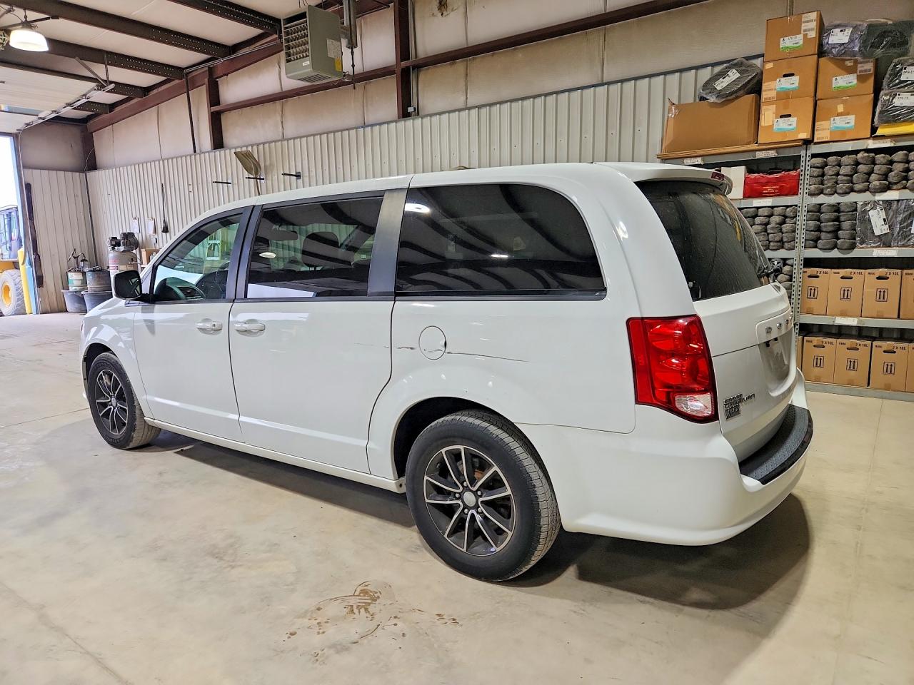 2018 DODGE GRAND CARAVAN SE — снимка 2