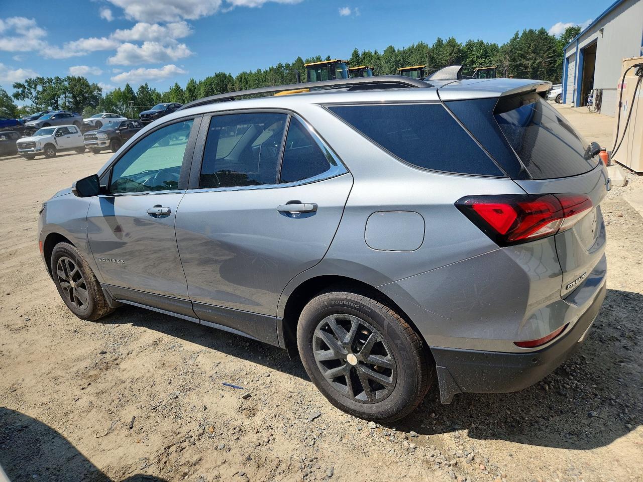 2024 CHEVROLET EQUINOX LT — снимка 2