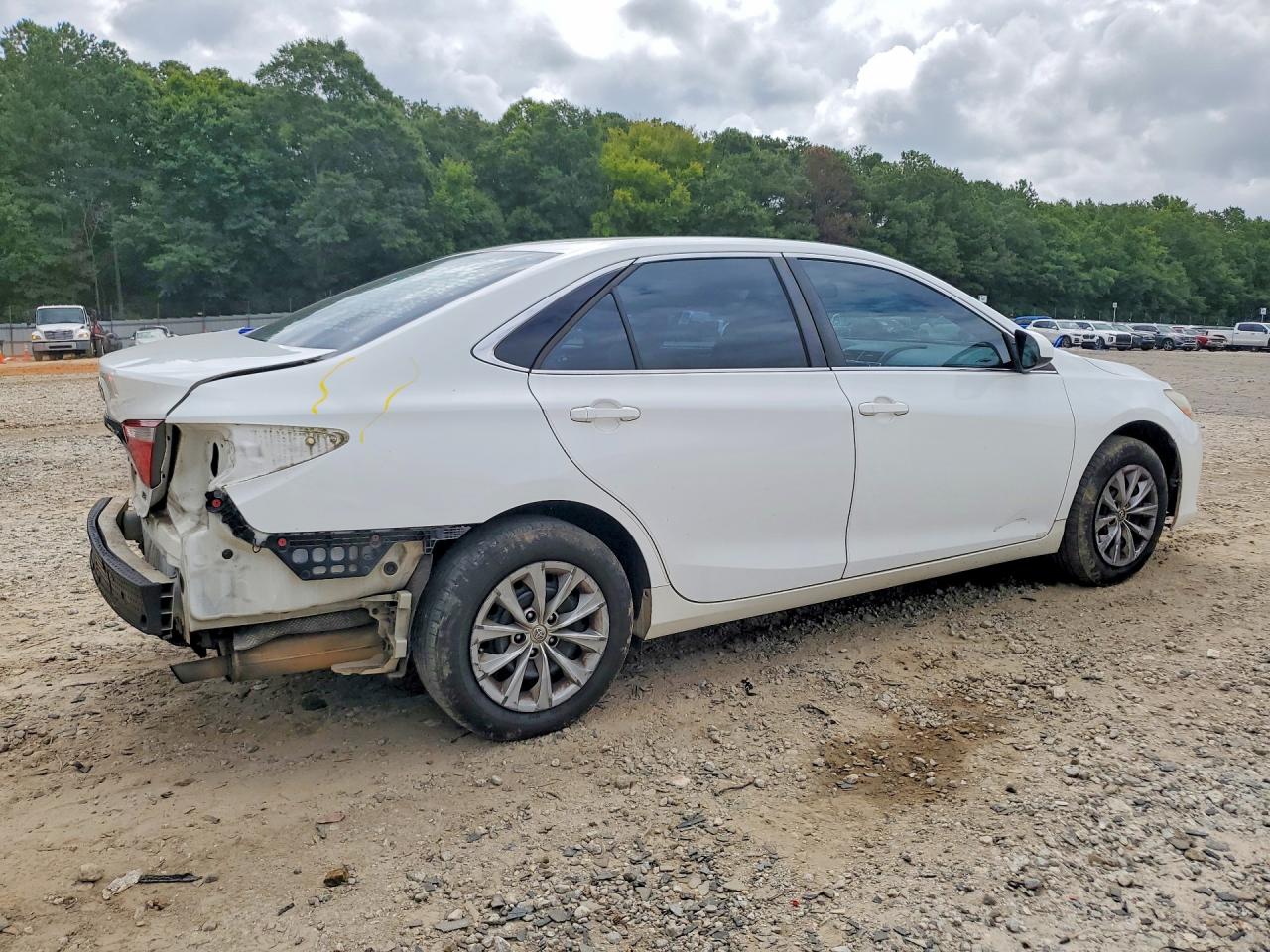 2017 TOYOTA CAMRY LE — снимка 3
