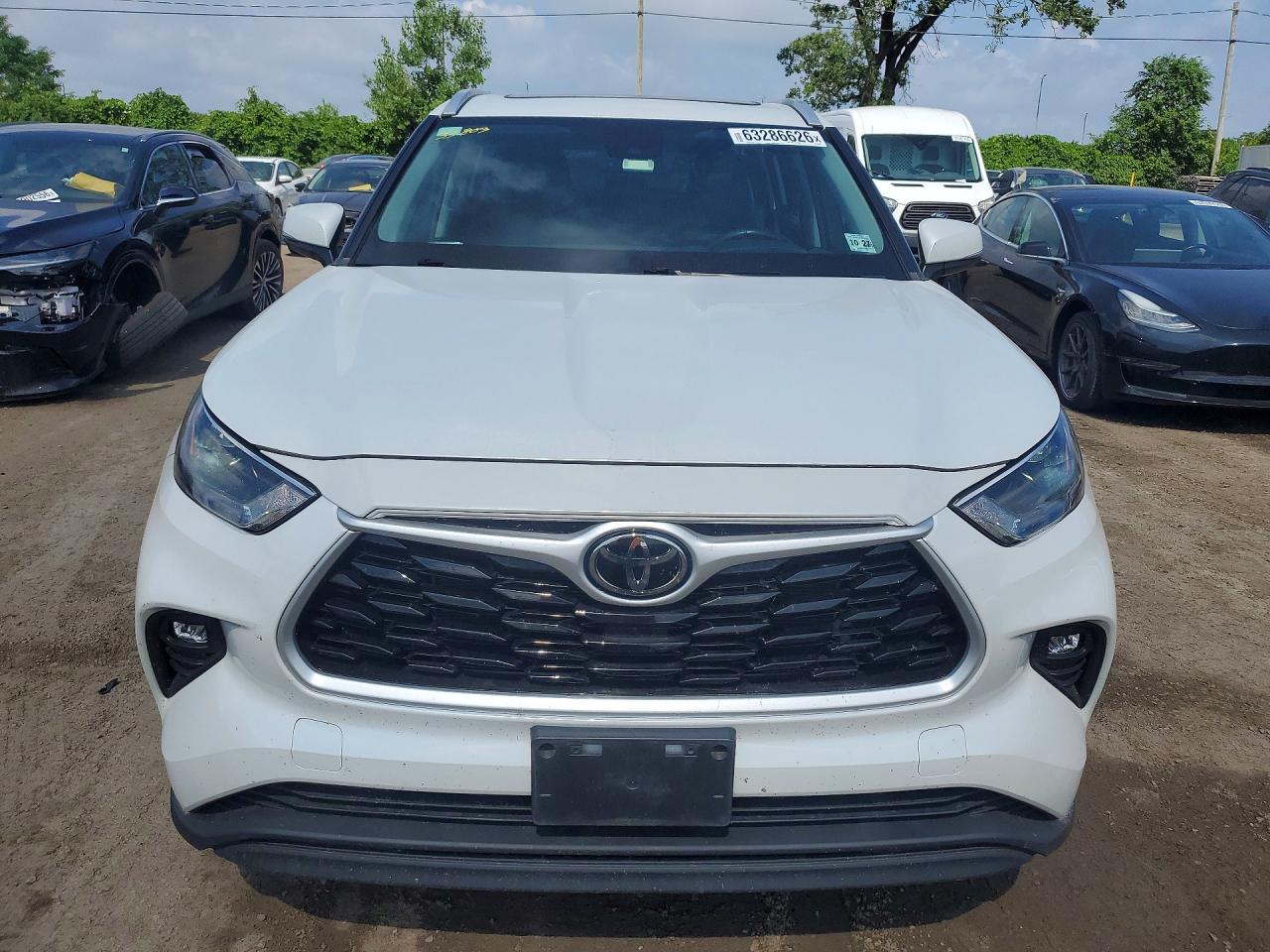 2022 TOYOTA HIGHLANDER XLE — снимка 5