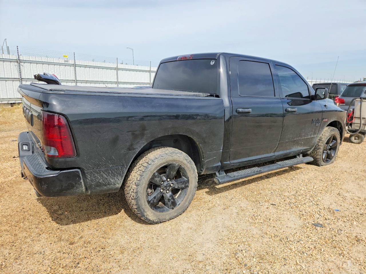 2023 RAM 1500 CLASSIC TRADESMAN — снимка 3