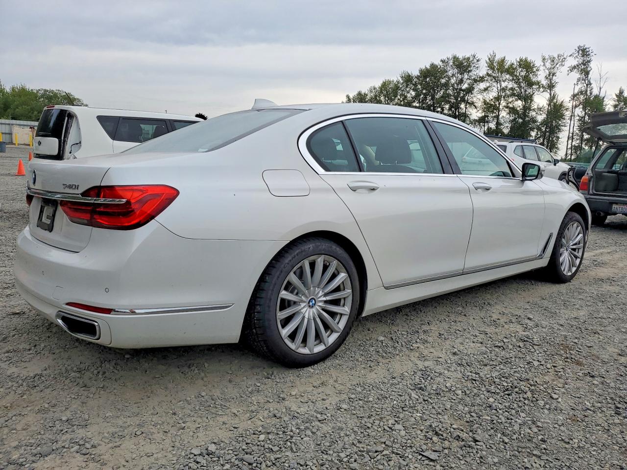2016 BMW 740 I — снимка 3