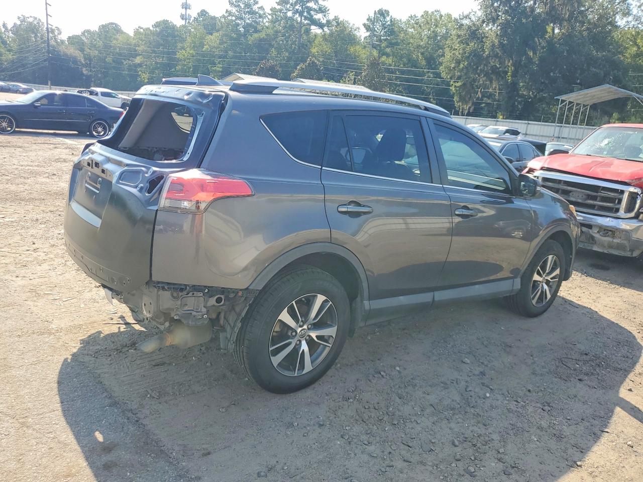 2018 TOYOTA RAV4 XLE — снимка 3