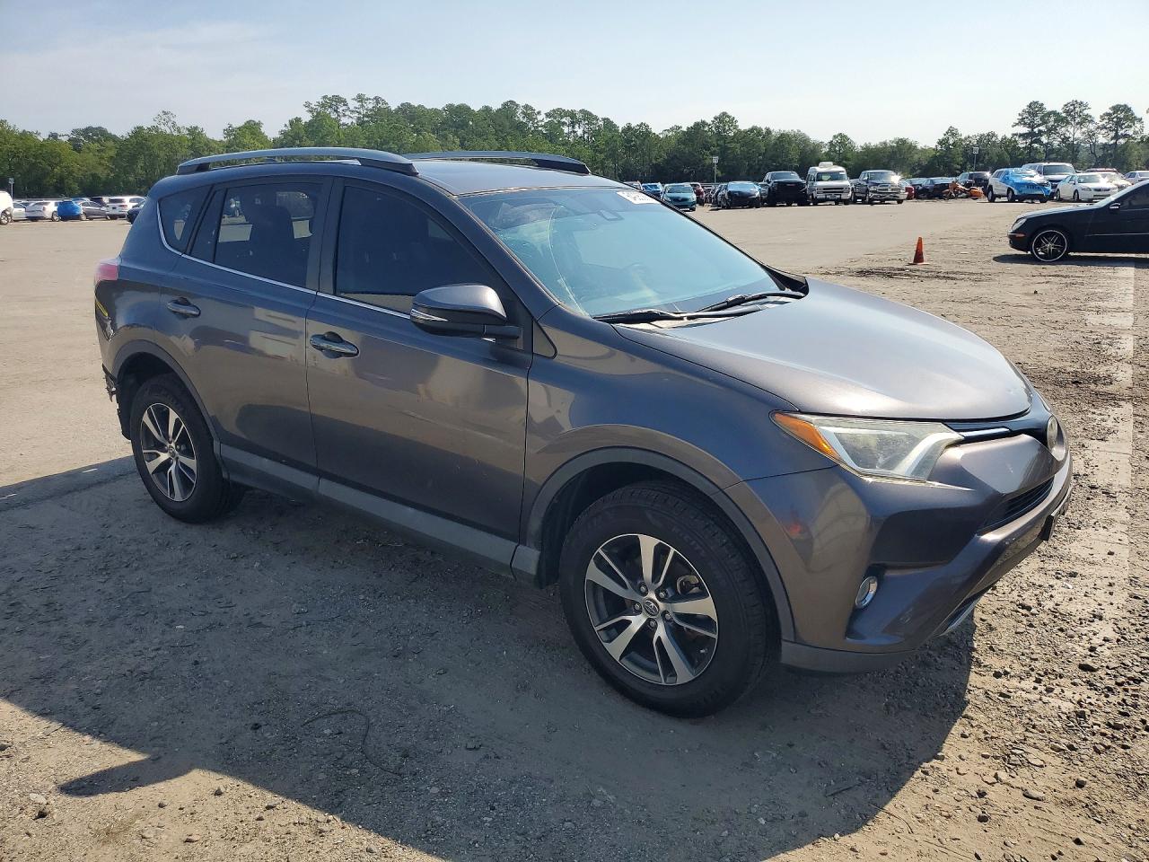 2018 TOYOTA RAV4 XLE — снимка 4