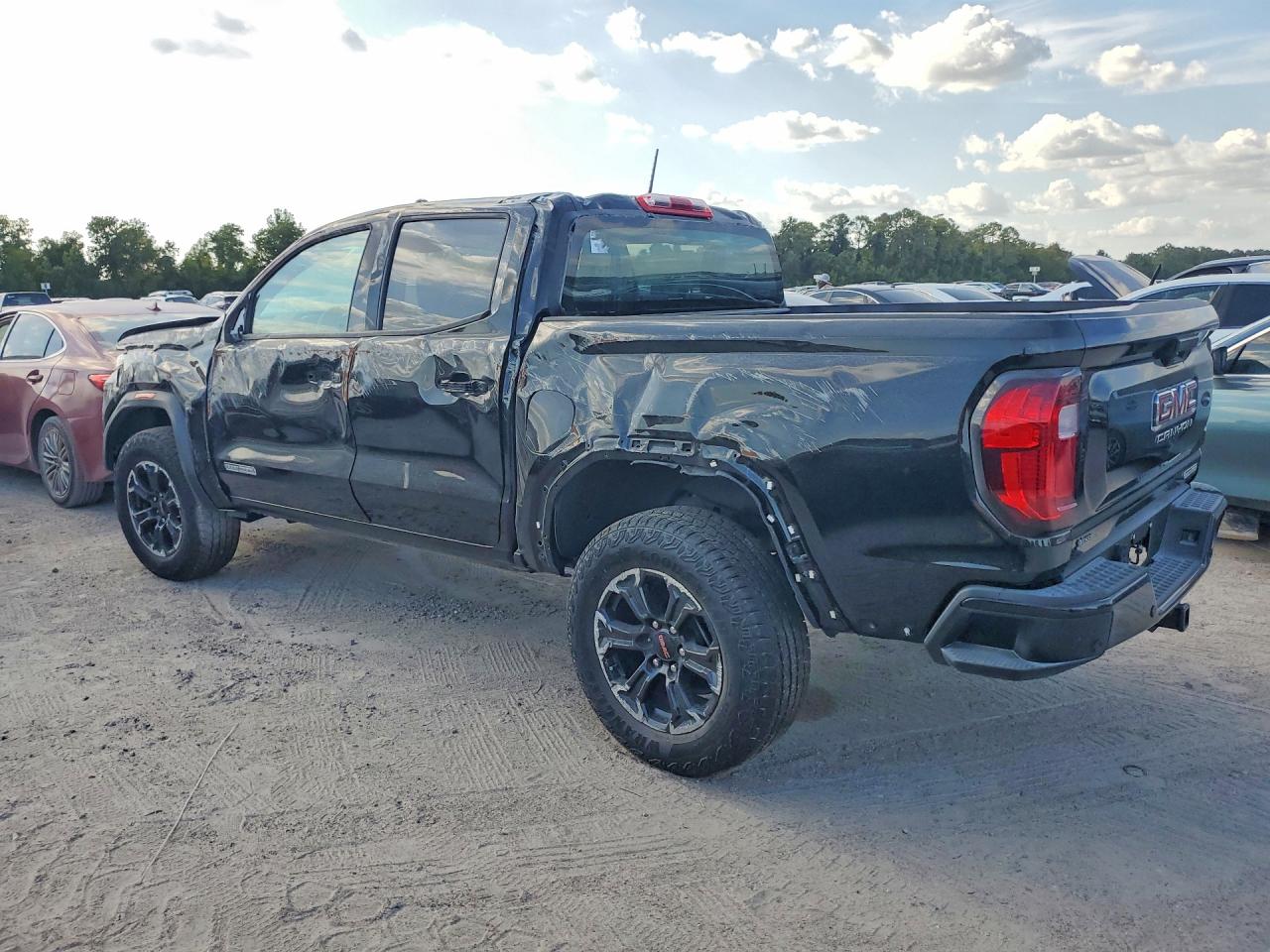 2025 GMC CANYON ELEVATION — снимка 2