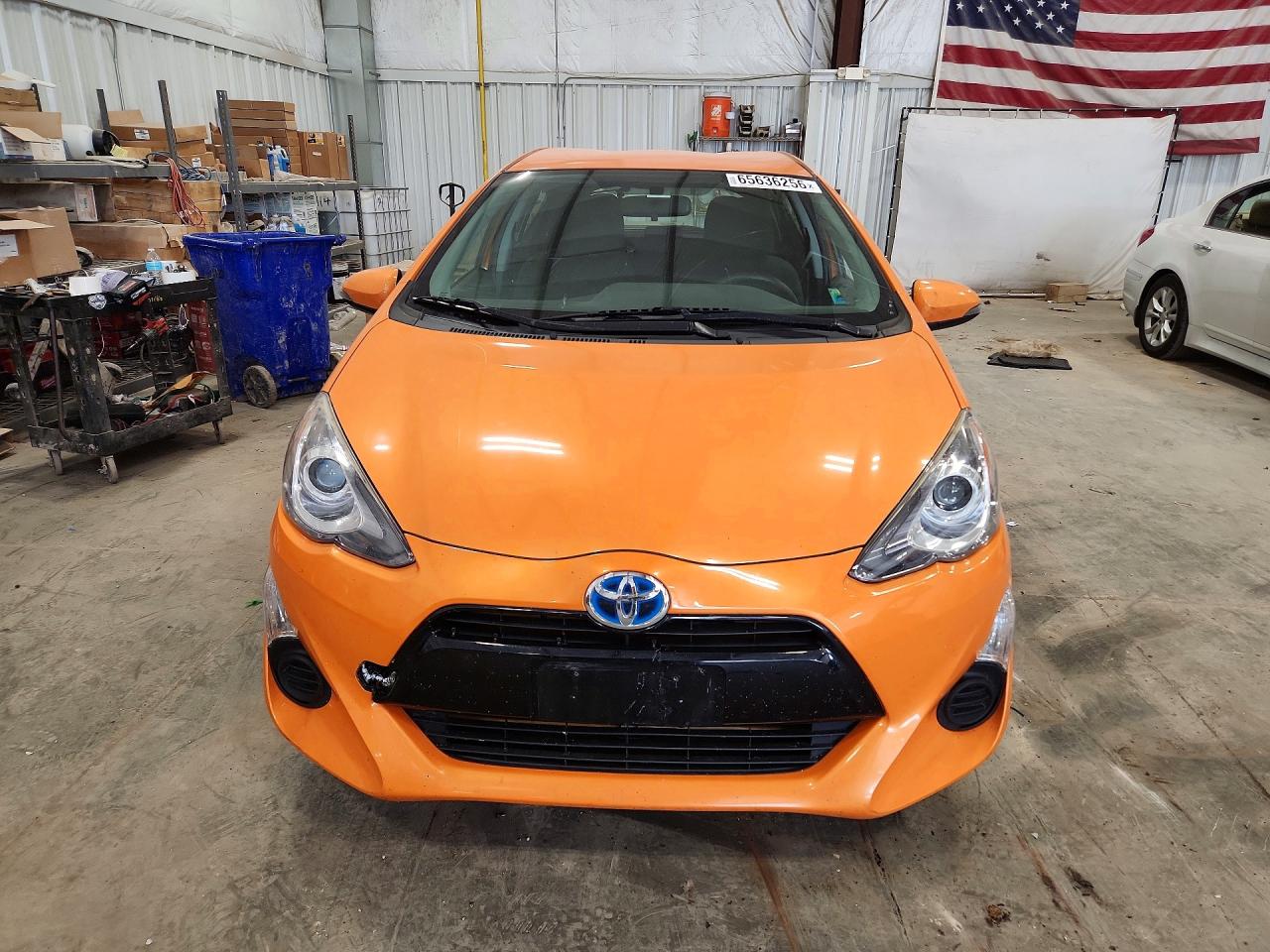 2015 TOYOTA PRIUS C THREE — снимка 5