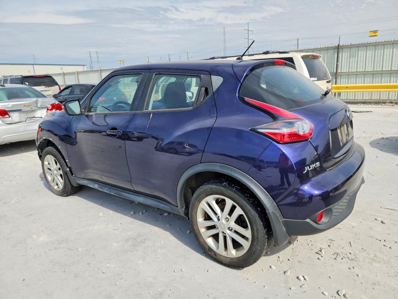 2015 NISSAN JUKE S — снимка 2