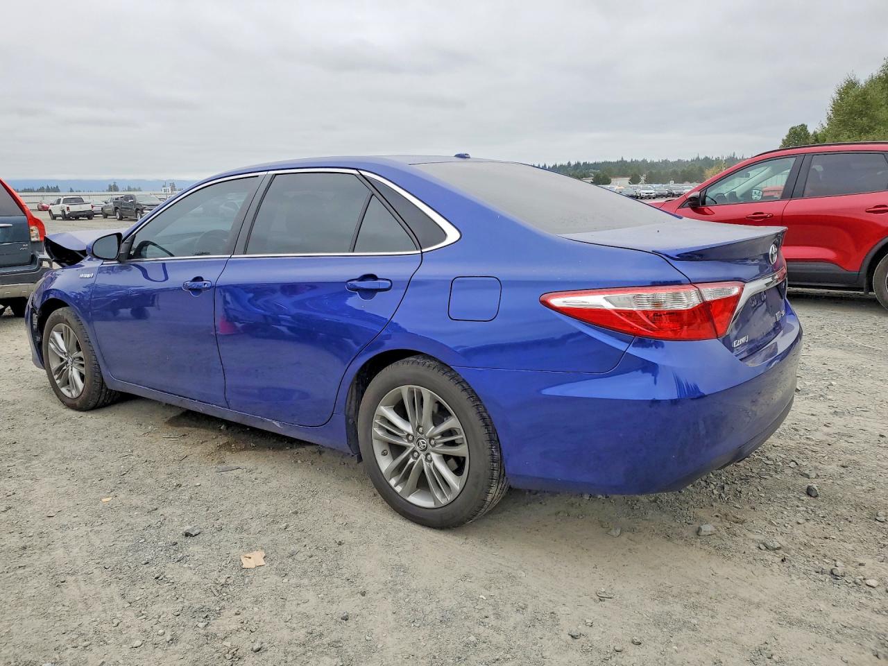 2015 TOYOTA CAMRY HYBRID SE — снимка 2