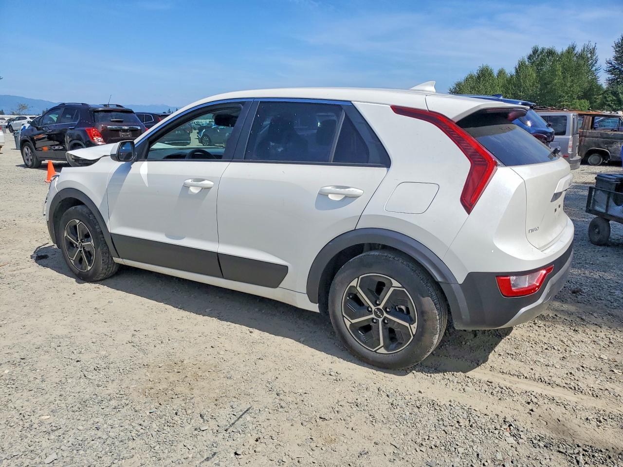 2026 KIA NIRO LX — снимка 2