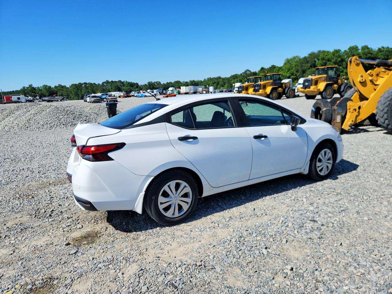 2021 NISSAN VERSA S — снимка 3