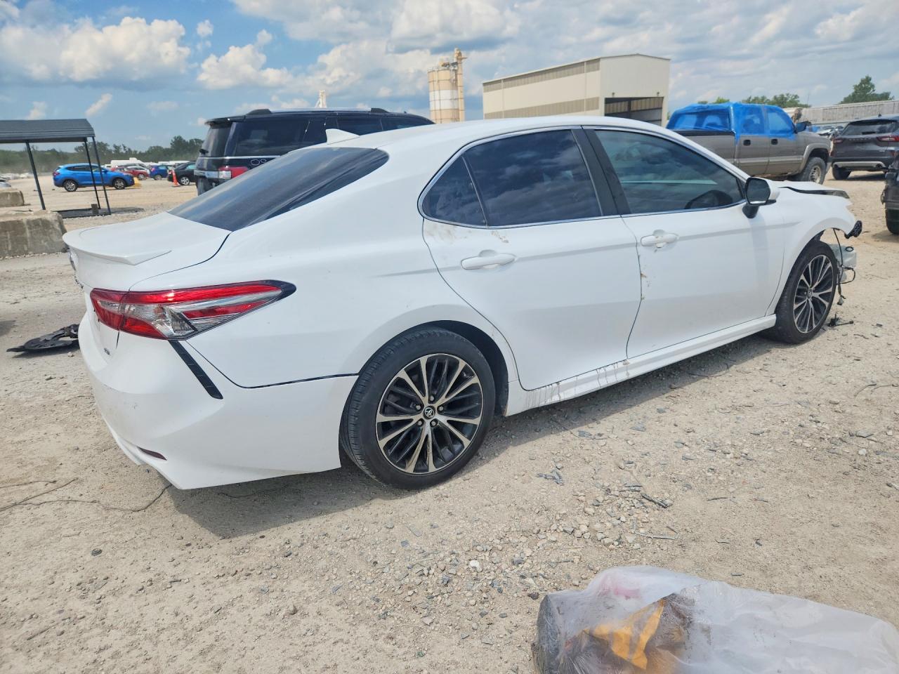 2019 TOYOTA CAMRY SE — снимка 3