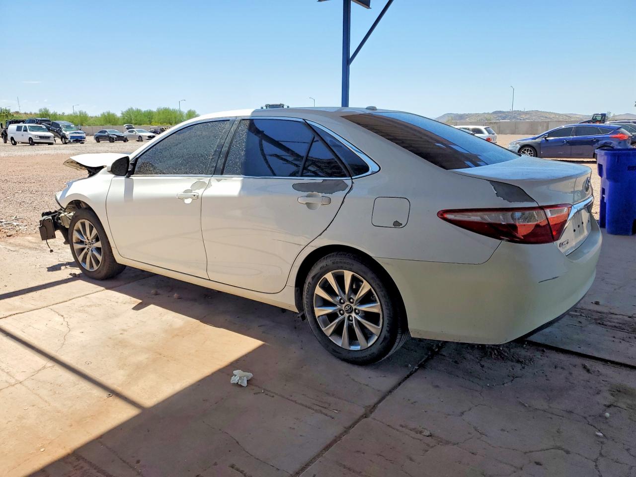 2015 TOYOTA CAMRY XLE — снимка 2