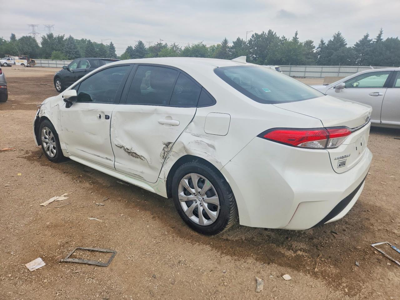 2021 TOYOTA COROLLA LE — снимка 2